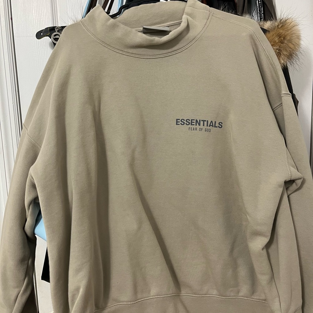 Essentials fear of god sweater